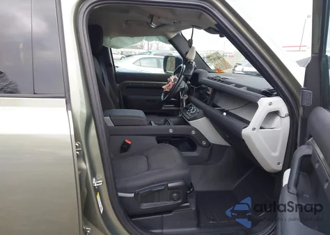 2022 Land Rover Defender 110 Standard z USA, uszkodzony, nr VIN SALEKERX2N2081763